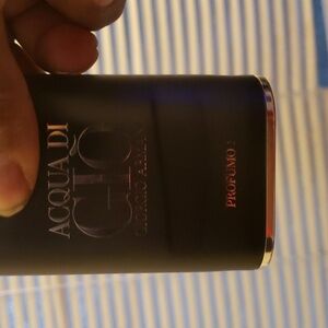 Giorgio armani profumo discontinued